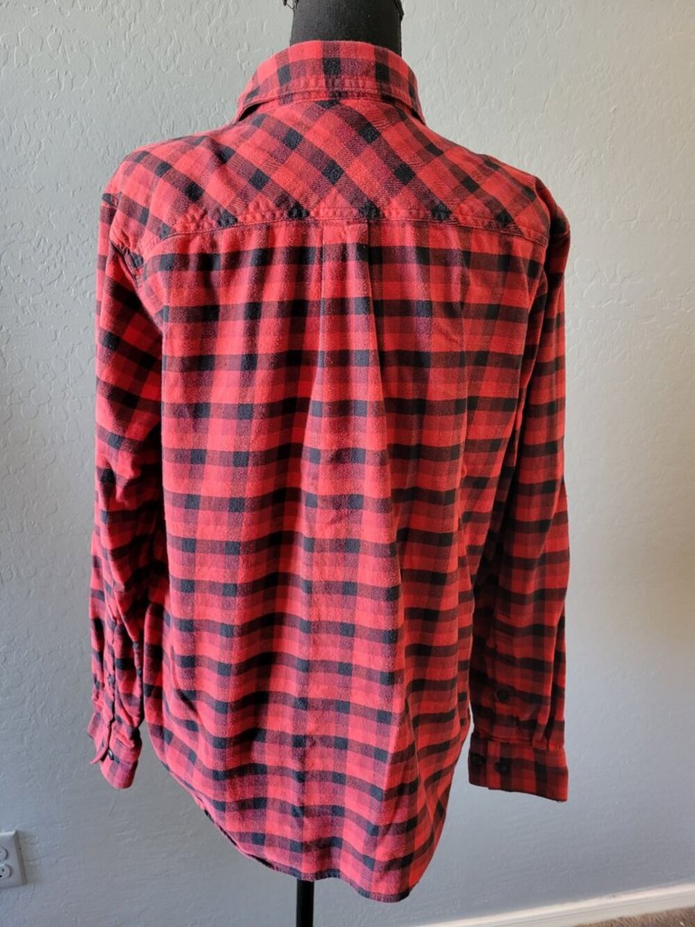 Columbia Red Plaid Long Sleeve Button Down Collared Regular Fit Size M Outdoor - Picture 7 of 11